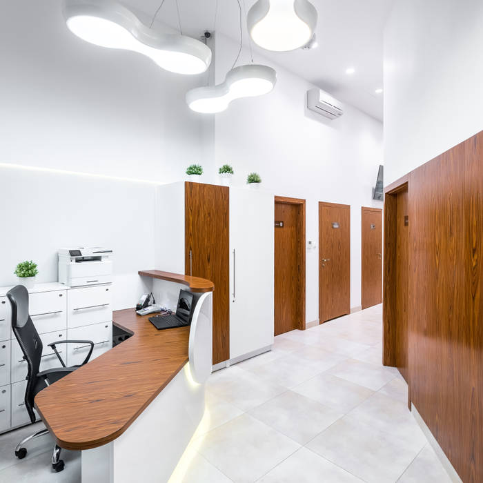 RECEPÇÃO | Clínicas Médicas, NP Interior Design NP Interior Design Spazi commerciali Legno Effetto legno Cliniche