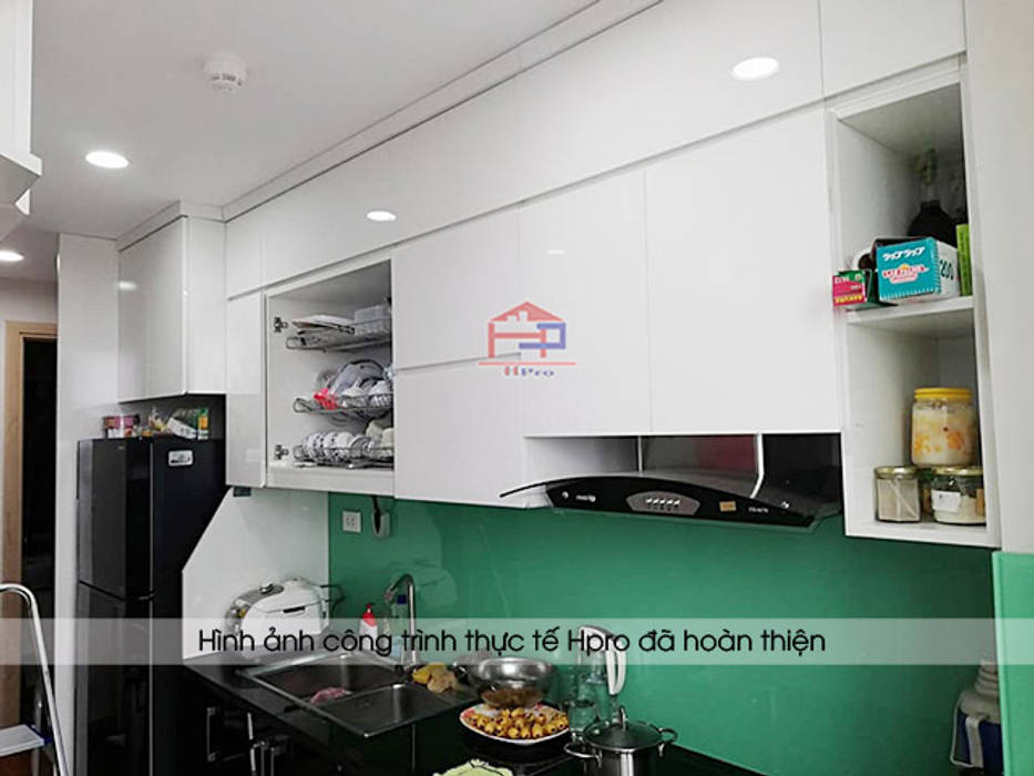 Ảnh thực tế tủ bếp acrylic nhà anh Thư ở HD Mon Nội thất Hpro Nhà bếp phong cách hiện đại tủ bếp acrylic,mẫu tủ bếp acrylic,tủ bếp bằng acrylic,tủ bếp phủ acrylic,
