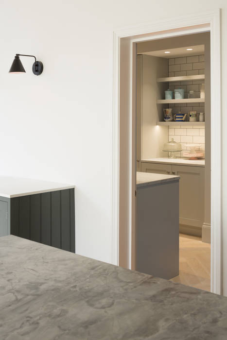 Pantry Shape London Built-in kitchens