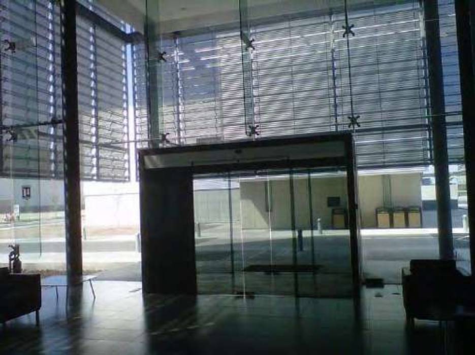 “ Edificio Union” del “IVC”, Piedras Negras Coahuila, simbiosis ARQUITECTOS simbiosis ARQUITECTOS Modern style study/office