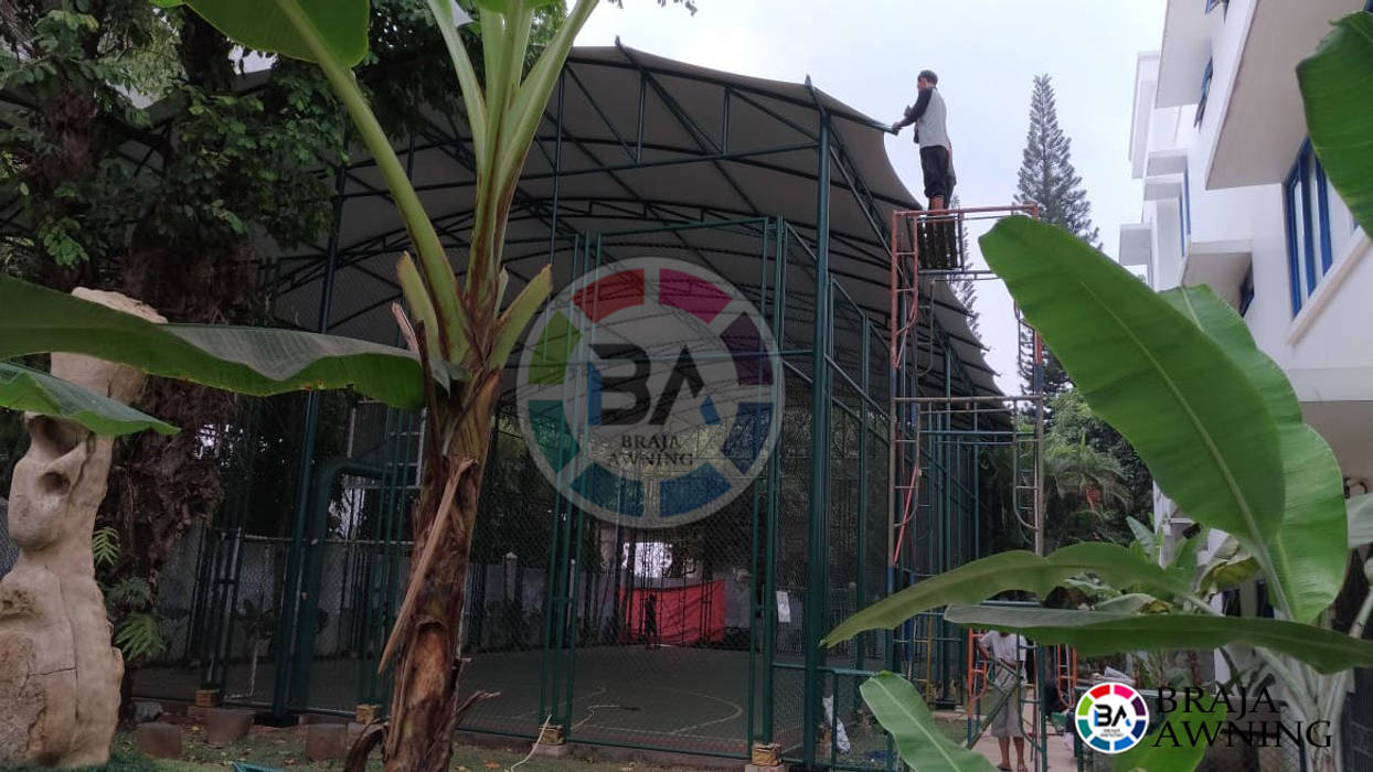 Tenda Membrane Lapangan Futsal Jakarta, Braja Awning & Canopy Braja Awning & Canopy Terrazas en el techo Goma
