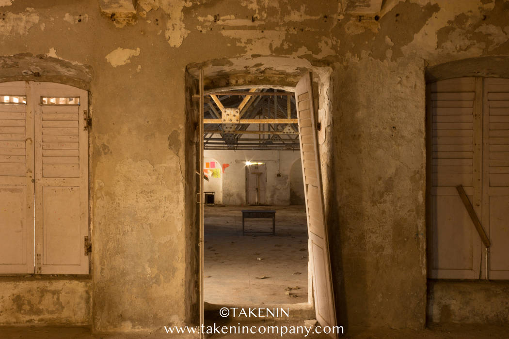Abandoned School Pondicherry, TakenIn TakenIn Kamar Bayi/Anak Klasik