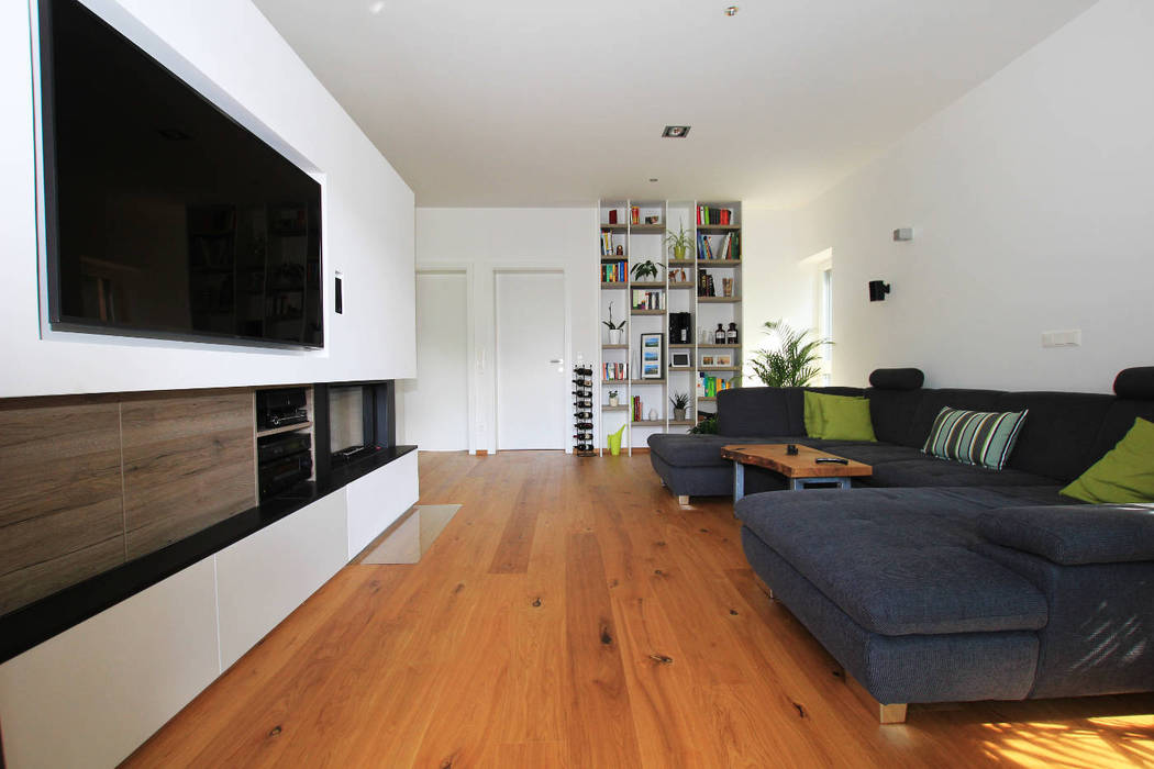 Kamin Couch Moderne Wohnzimmer Von Archipur Architekten Aus Wien