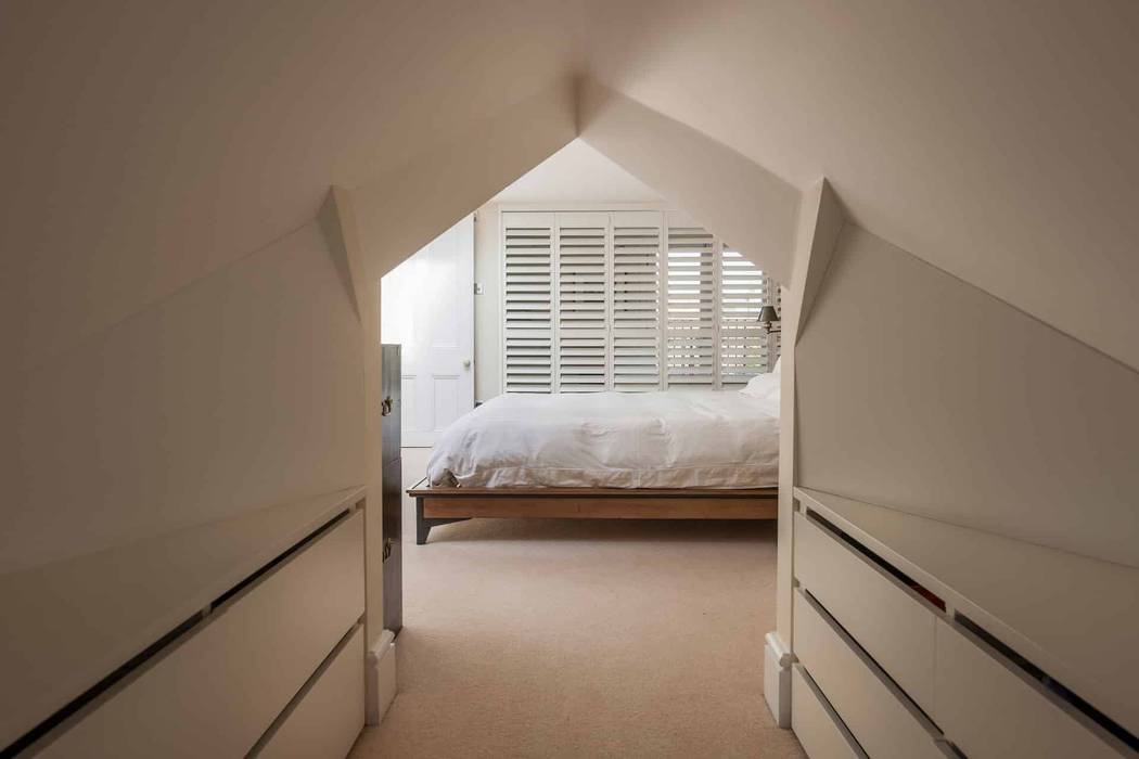 ​Loft Conversion – Clapham Armstrong Simmonds Architects Tejados a cuatro aguas Caliza