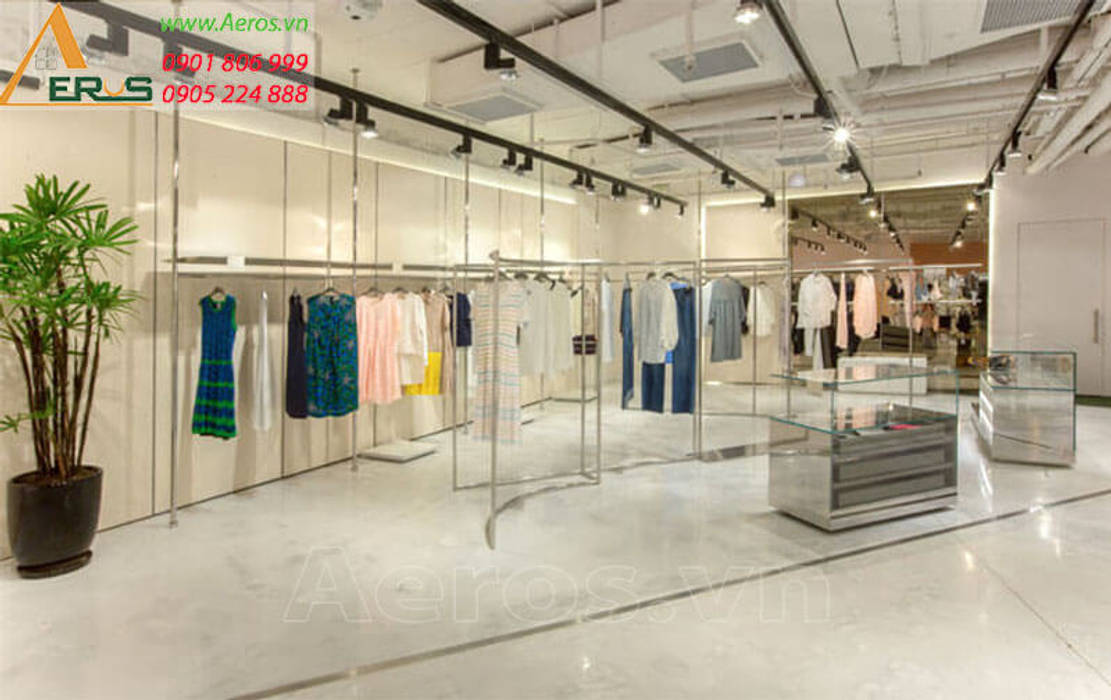 Thiet ke shop thoi trang Runway - Quan 3, xuongmocso1 xuongmocso1 Commercial spaces Offices & stores