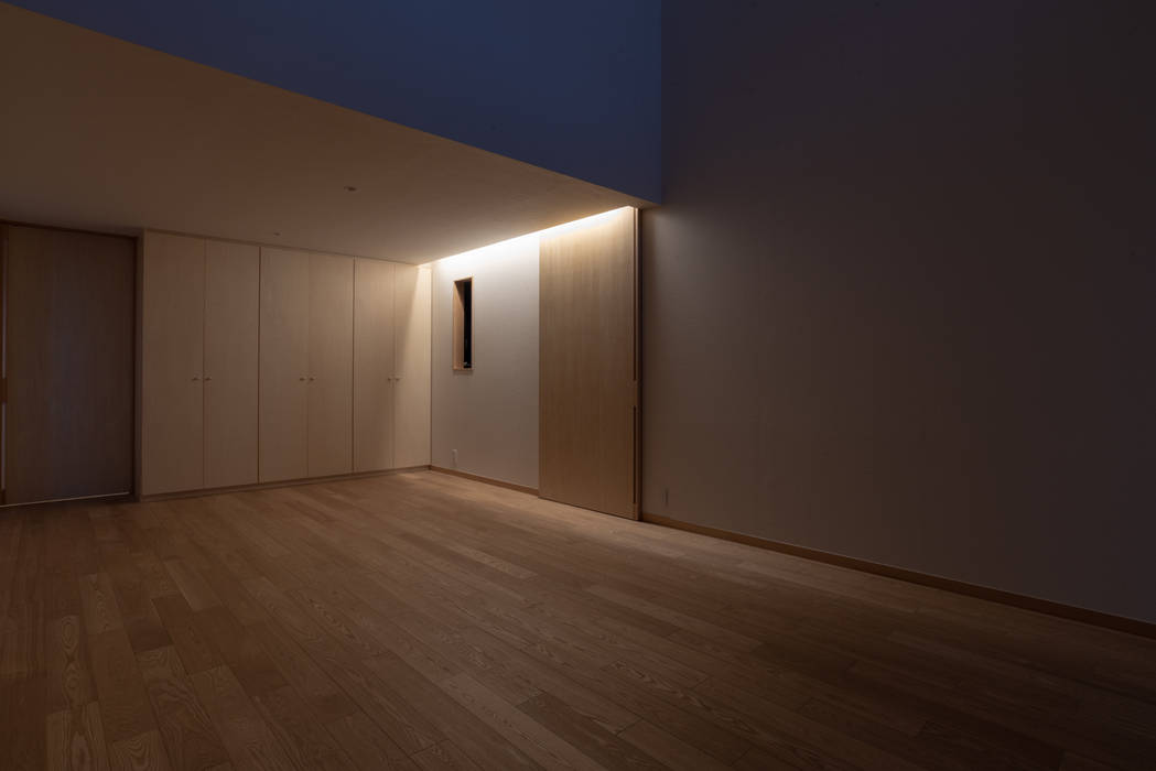 リビング間接照明 家山真建築研究室 Makoto Ieyama Architect Office ミニマルデザインの リビング