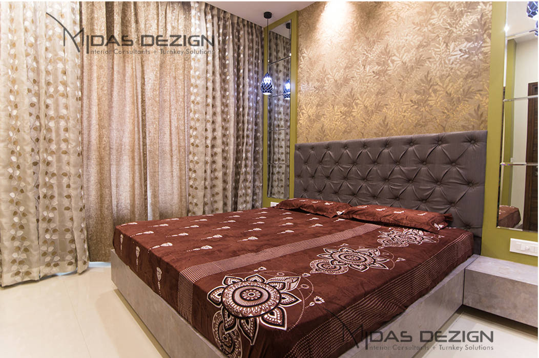 2BHK @ Goregoan (East), Romell Group, Midas Dezign Midas Dezign Tropical style bedroom
