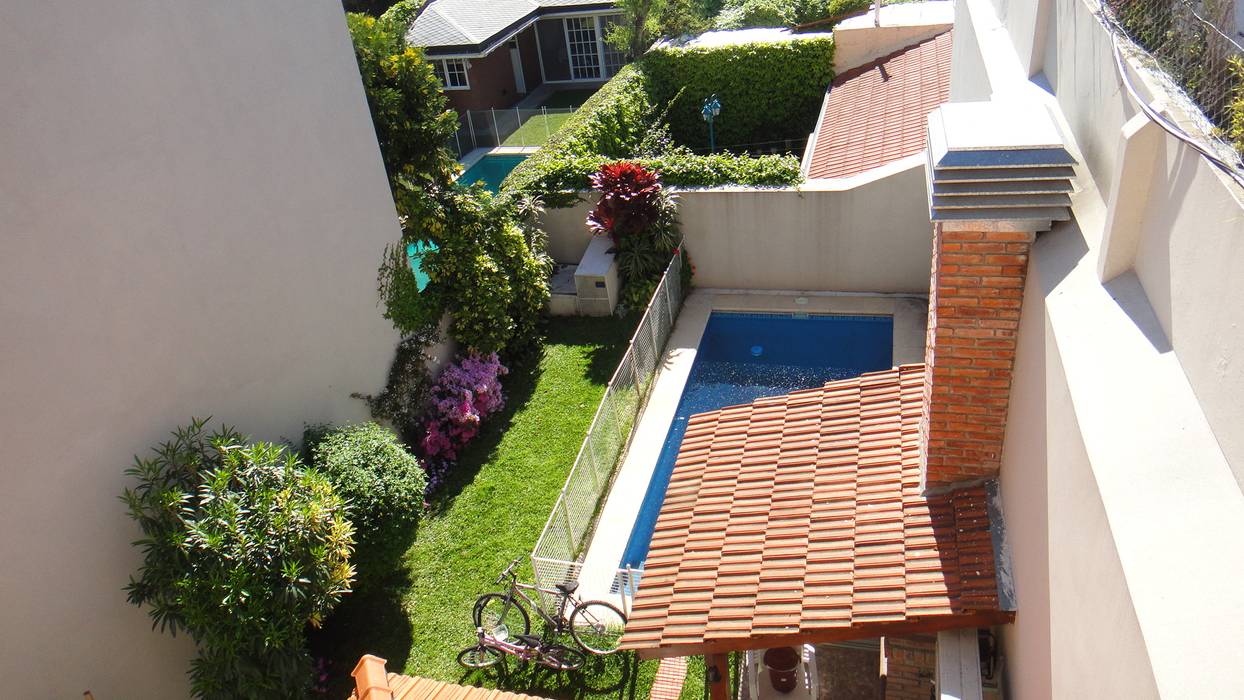 Jardin con Quincho y Pileta de Natacion GR Arquitectura Casitas de jardín Pizarra