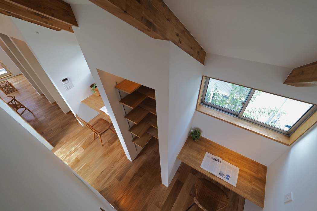混構造の家リノベーション, アトリエ スピノザ アトリエ スピノザ 北欧デザインの 書斎