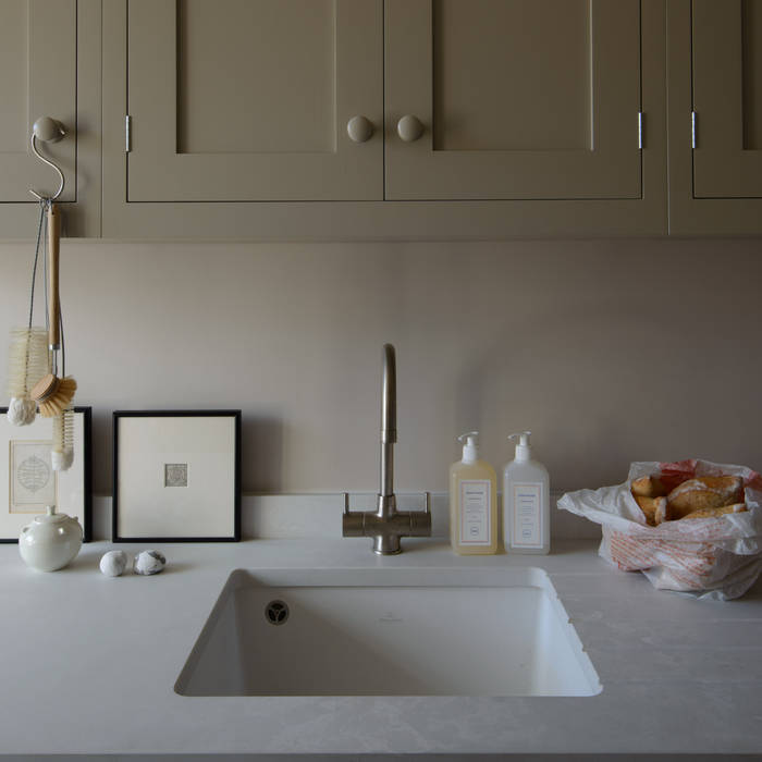 A Georgian Apartment in Bath deVOL Kitchens Kitchen sink,undermount sink,ceramic sink,stainless steel tap,wall cupboards,caesarstone worktop,shaker