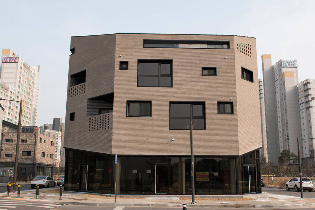 시흥시 배곧(정왕동 2450) 상가주택, AAG architecten AAG architecten Multi-Family house Bricks