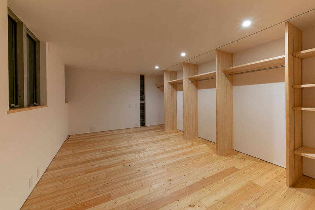宝塚の家 house in takarazuka, arbol arbol Dormitorios de estilo minimalista