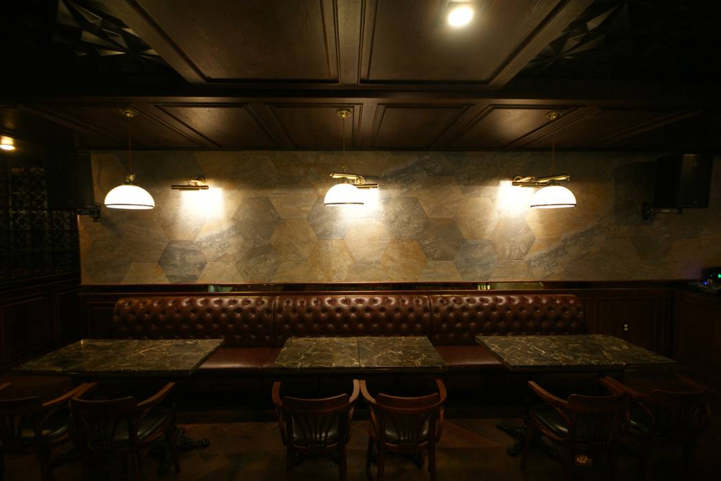 펍 인테리어 PUB INTERIOR_부산인테리어, 감자디자인 감자디자인 Walls