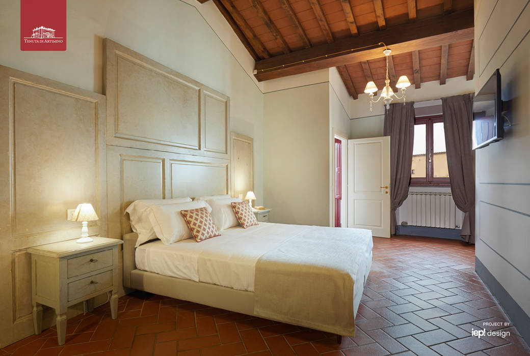 5 suites nel castello del borgo di Artimino , IEP! Design IEP! Design Commercial spaces Hotels
