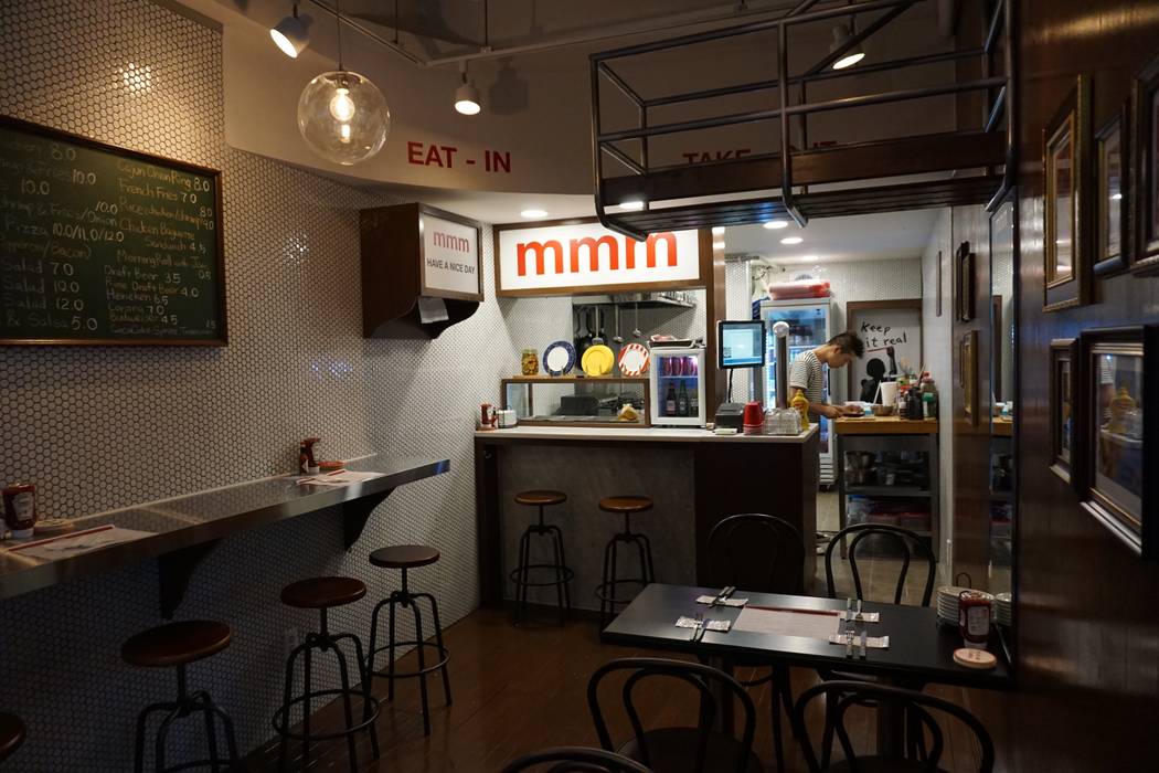 SMALL RESTAURANT INTERIOR 감자디자인 클래식스타일 다이닝 룸