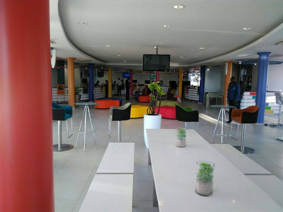 Multichoice Coffee Shop Smartdesigns & Turnkey Projects PTY Ltd. Commercial spaces commercial,designed,modern,coffee shop,Commercial Spaces