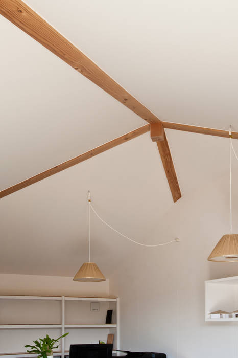 横山浩之建築設計事務所 Estudios Y Despachos De Estilo Escandinavo Madera Gris Homify