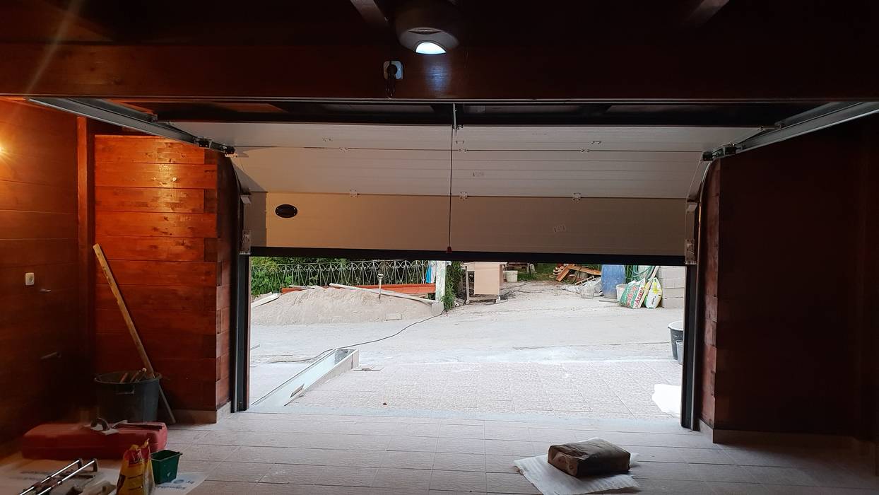 T2, com Garagem + Grill - Casa em Madeira - Tarouca, Breathe House Breathe House Prefabricated Garage Wood Wood effect