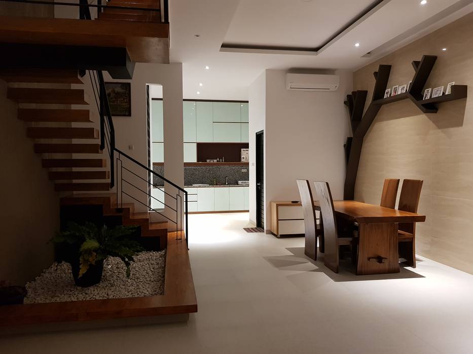 Rumah Janur asri VI kelapa gading, qic arsitek qic arsitek Ruang Keluarga Minimalis