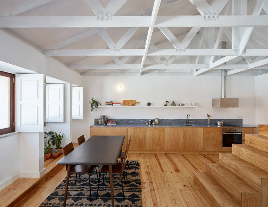 Dom Vasco Cozinhas mediterrânicas por arriba architects Mediterrânico