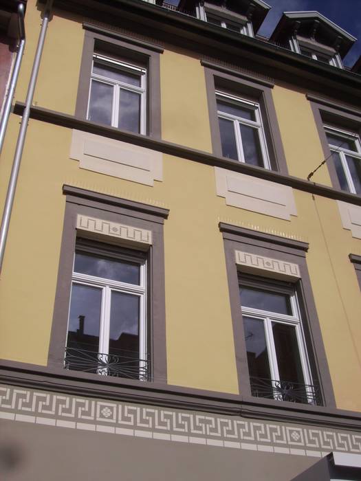 Sanierung denkmalgeschützes Mehrfamilienhaus in Karlsruhe, Schnitzer Plank Architekten Schnitzer Plank Architekten Multi-Family house