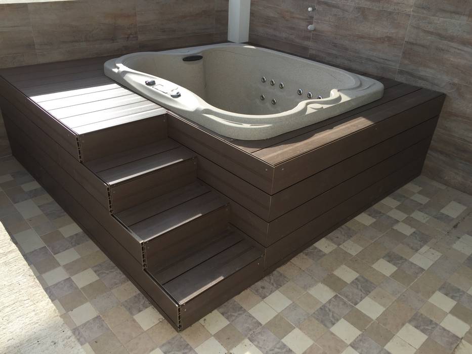 Deck para Jacuzzi Madera Plástica Colombia Ecológica SAS Spa de estilo tropical