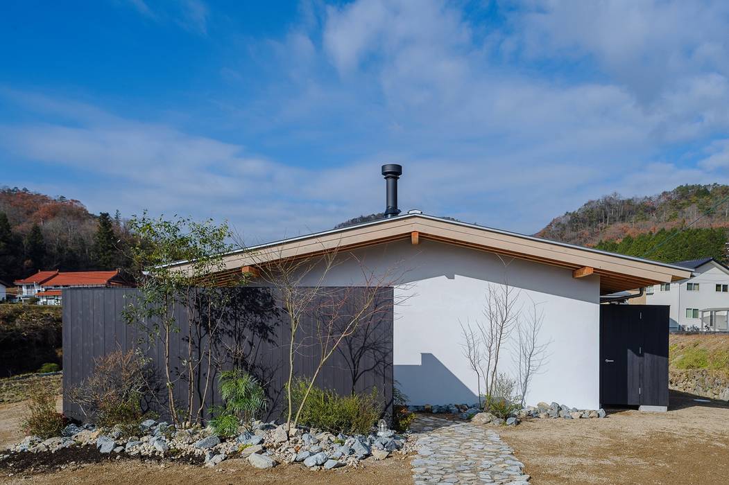 君田の家, WADAGUMI WADAGUMI Wooden houses ٹھوس لکڑی Multicolored