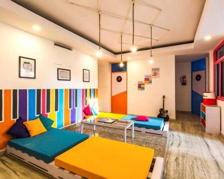 Backpacker's Hostel, Kalatmak Space Kalatmak Space مساحات تجارية فنادق