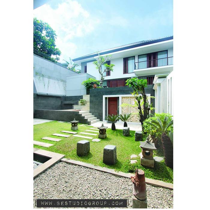 Sukamulya House - Bandung CV Berkat Estetika Rumah tinggal Batu tropical,house,bestudiogroup,architecture,modern,jasaarsitek,bandung,jakarta,interior,design