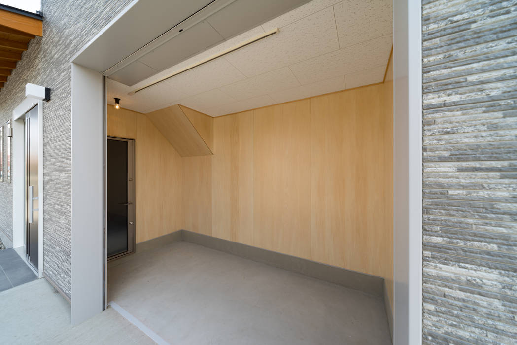 八木建設株式会社車庫門 Homify
