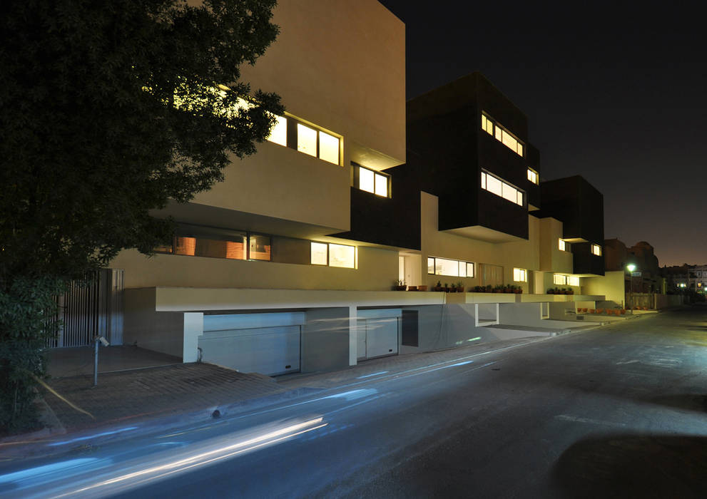 Proyecto de diseño y construcción de 6 casas unifamiliares adosadas de dos pisos , AGi architects arquitectos y diseñadores en Madrid AGi architects arquitectos y diseñadores en Madrid 테라스 주택 콘크리트