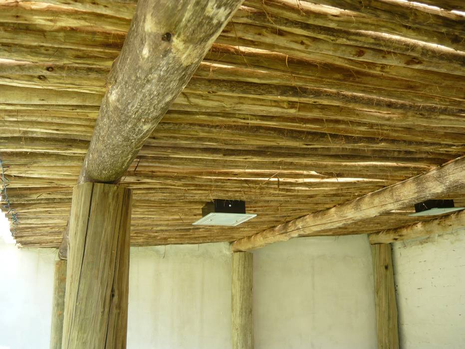 Interior quincho en Paraná, Entre Ríos, Metalúrgica Riviello Metalúrgica Riviello سطح مستوي / رووف مستوي خشب Wood effect