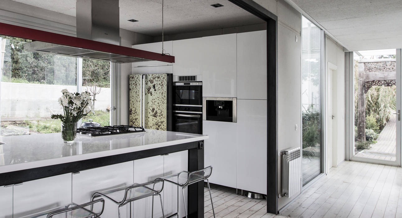 Vivienda Eco Tarifa, INFINISKI INFINISKI Cocinas de estilo minimalista