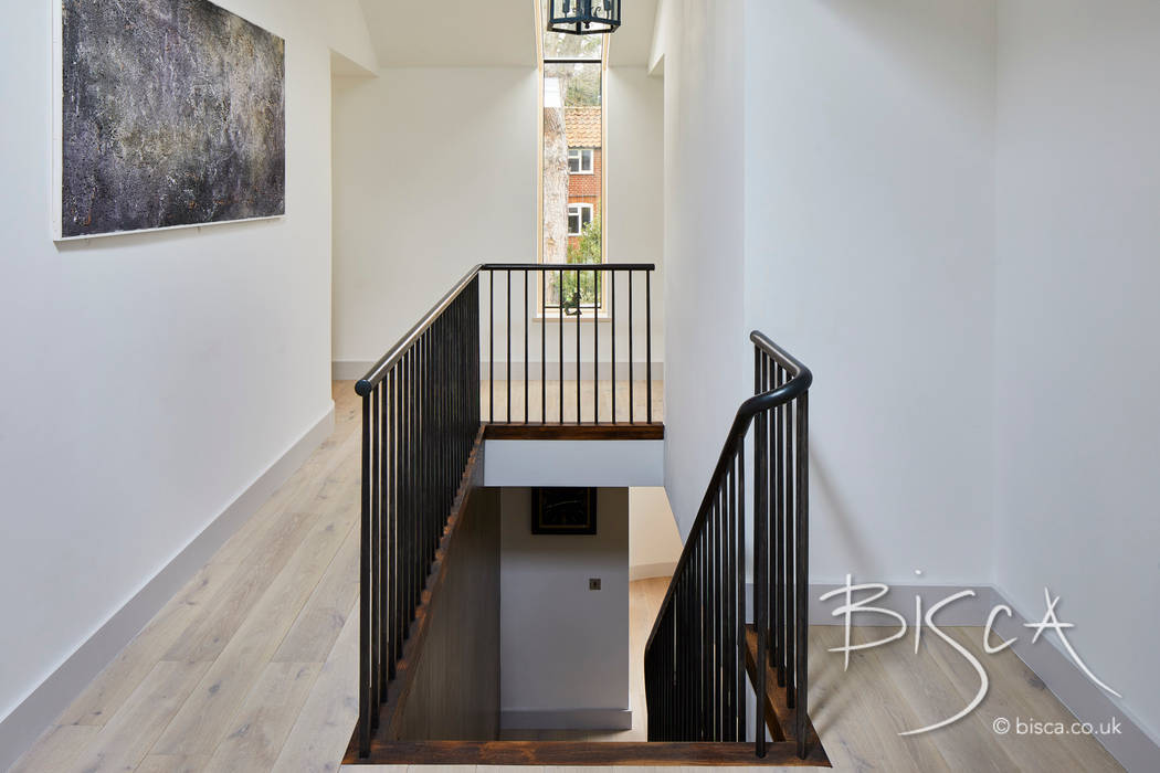 7411 - Flamed Character Oak Bisca Staircases Treppe Eisen/Stahl flamed,staircase,cantilevered