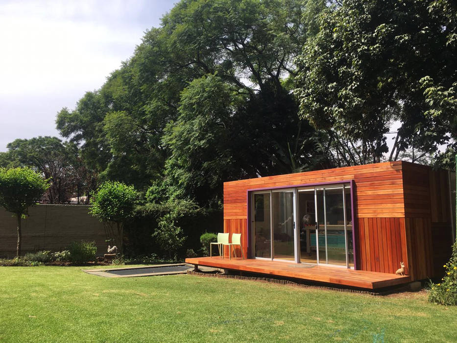 The container garden studio in Johannesburg , A4AC Architects A4AC Architects Nhà nhỏ Than củi Multicolored