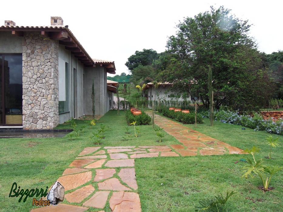 Calçamento em pedras., Bizzarri Pedras Bizzarri Pedras Jardines con piedras Piedra