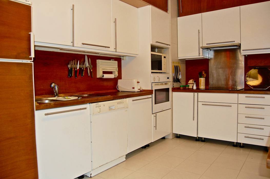 Apartamento T3 + 1 Lumiar Cozinhas mediterrânicas por EU LISBOA Mediterrânico