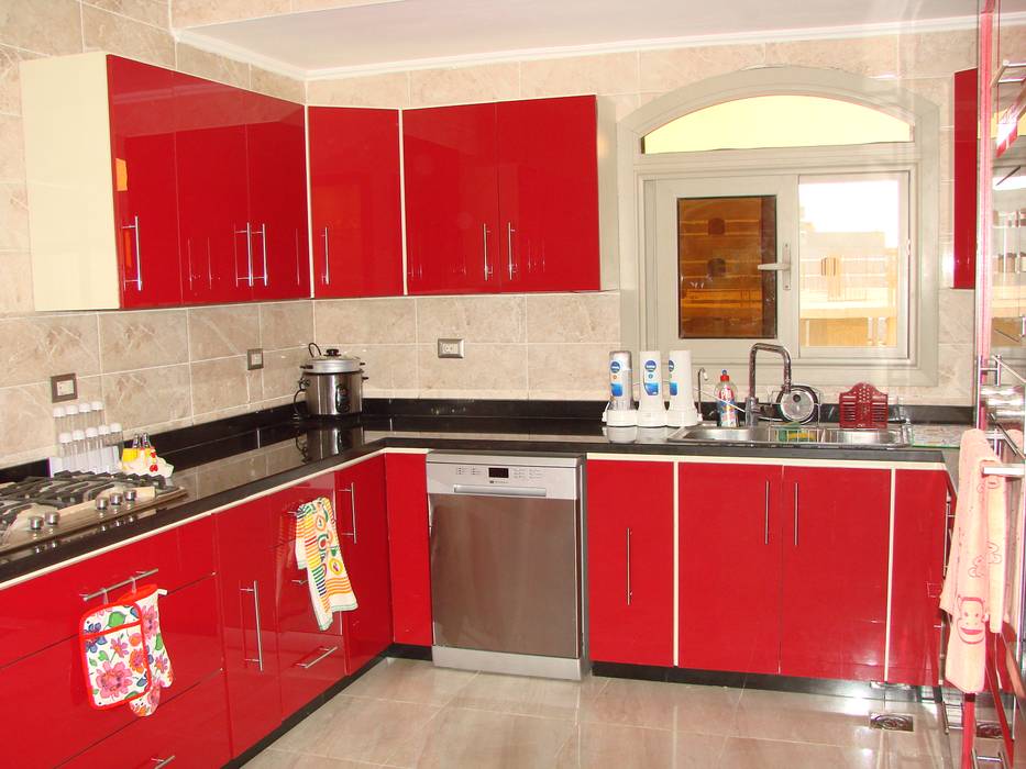 Kitchens, m furniture - moshir abdallah m furniture - moshir abdallah Modern kitchen Wood-Plastic Composite Cabinets & shelves