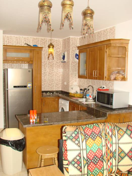 Kitchens, m furniture - moshir abdallah m furniture - moshir abdallah Modern kitchen Wood Wood effect Cabinets & shelves