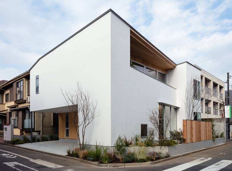 目黒の住宅／House in Meguro, hm+architects 一級建築士事務所 hm+architects 一級建築士事務所 Multi-Family house