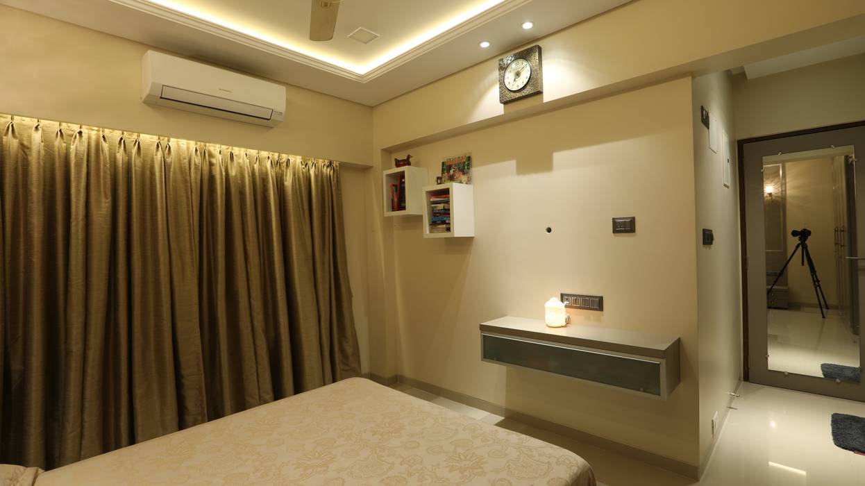 Mr.Mehra, hiren hiren Small bedroom لکڑی Wood effect