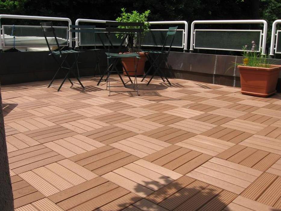 Deck madera sólida y WPC, Manintex Pisos Manintex Pisos Front garden لکڑی پلاسٹک جامع