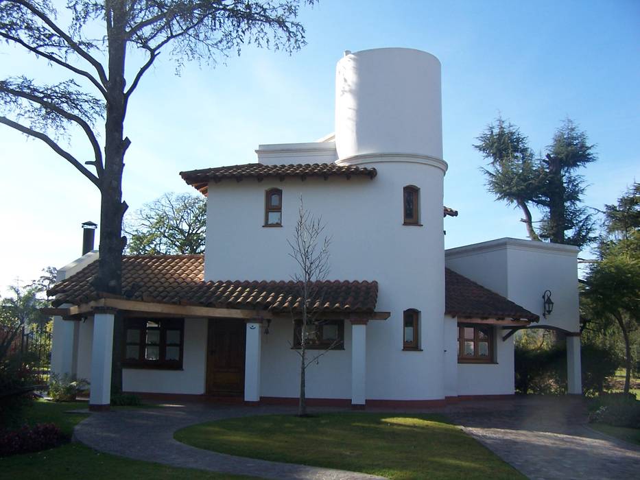 Casa ECM, Luis Barberis Arquitectos Luis Barberis Arquitectos Villas