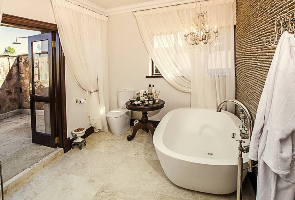 Walkersons Traditional Manor House, JSD Interiors JSD Interiors Colonial style bathroom