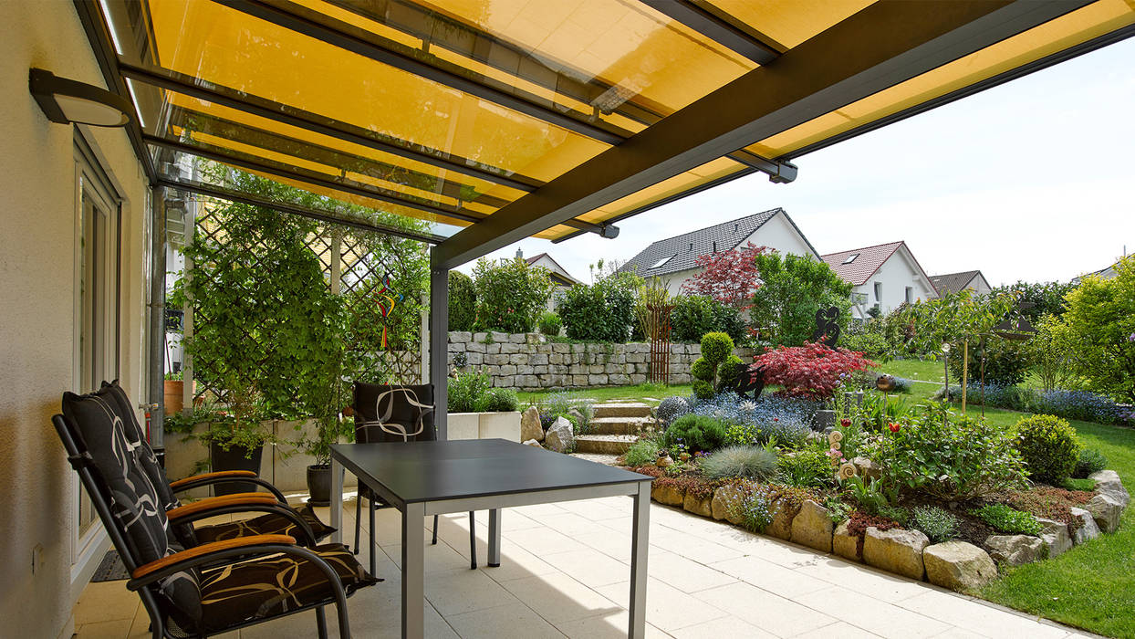 Terrassendach moderner balkon, veranda & terrasse von markisen zanker