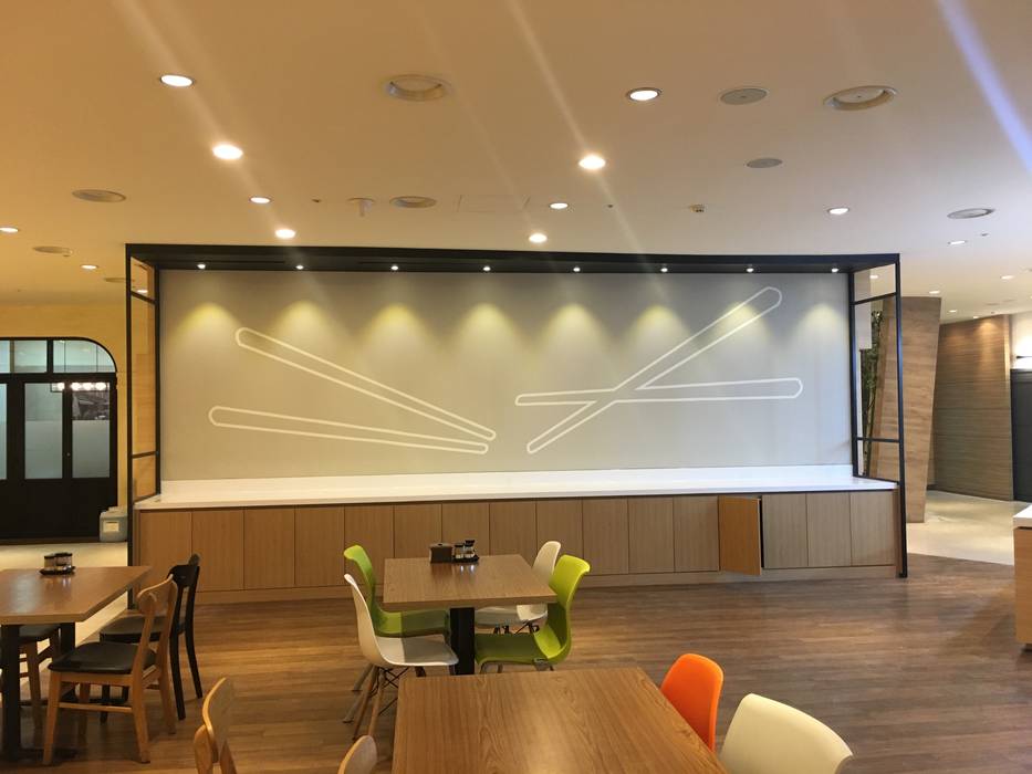 식음공간-NH투자증권, DB DESIGN Co., LTD. DB DESIGN Co., LTD. Espacios comerciales Restaurantes