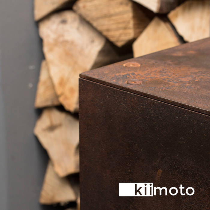 .kii5 | kiimoto - Tunnelkamin und Speicherkamin in einem, kiimoto kamine kiimoto kamine 러스틱스타일 거실 철 / 철강 벽난로 & 액세서리