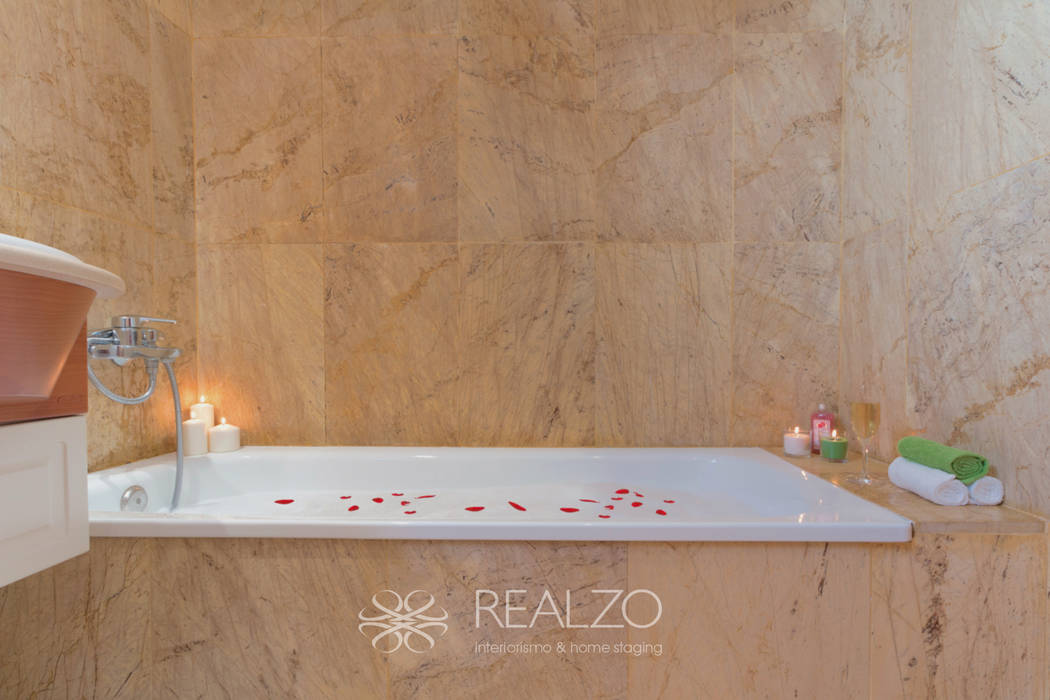 Home Staging en Residencial Privado, Realzo Realzo Mediterrane badkamers