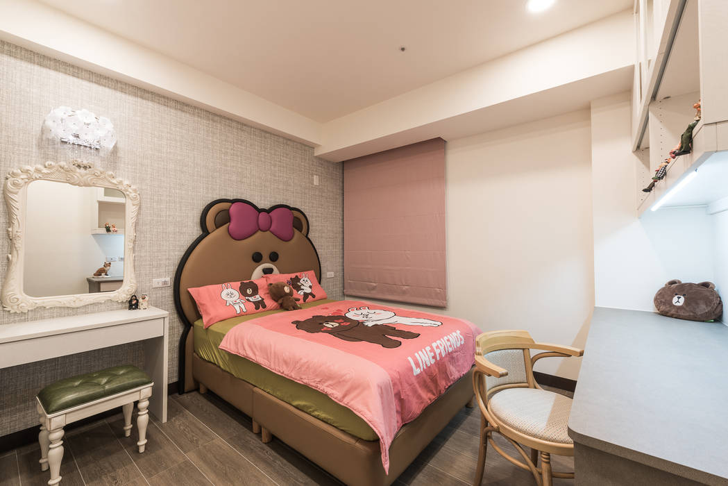 皇廷 張公館, 德廚臻品 室內設計公司 德廚臻品 室內設計公司 Girls Bedroom