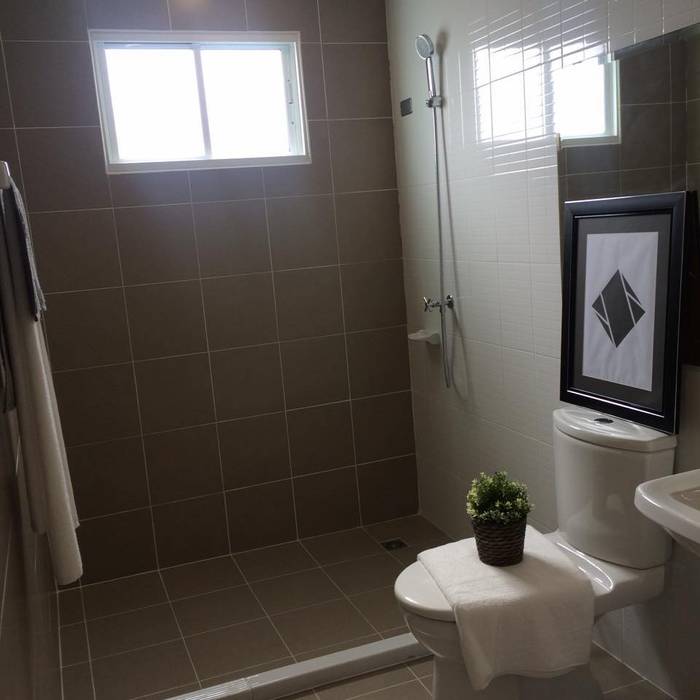 Pruksa House UpMedio Design Modern Bathroom